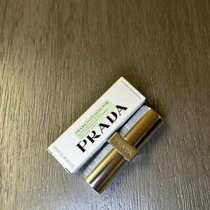 NEW PRADA BEAUTY lipstick
